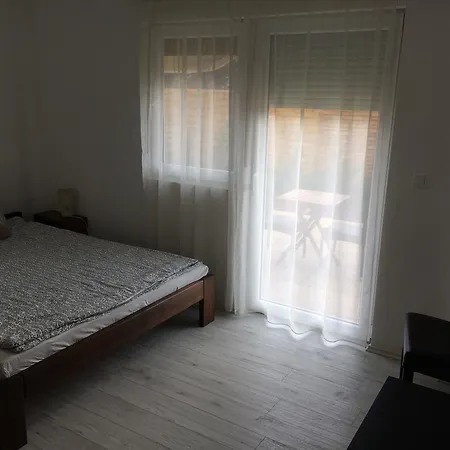 Διαμέρισμα Aranyhars Apartman Verpelét