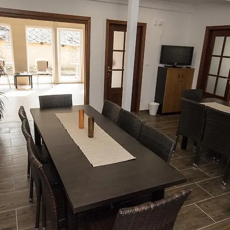 Διαμέρισμα Aranyhars Apartman Verpelét